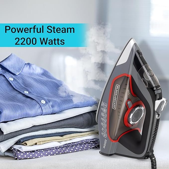 Black+Decker Steam Iron - Image 3