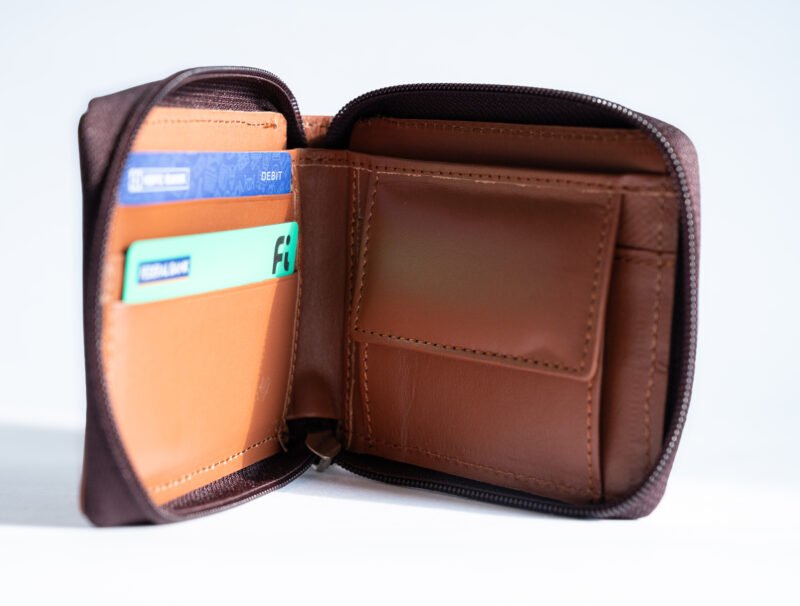 Prokarry Zipper Wallet – Secure Stylish - Image 4
